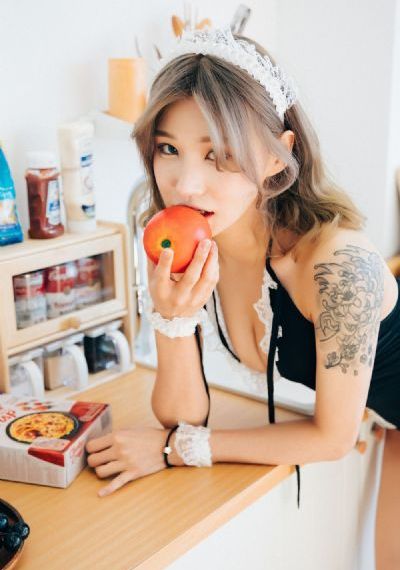 欧美偷窥自拍_BD英语全集免费观看