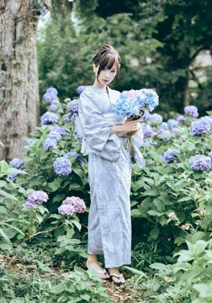国产极品美女久久久久久女王调教_BD国语高清完整版